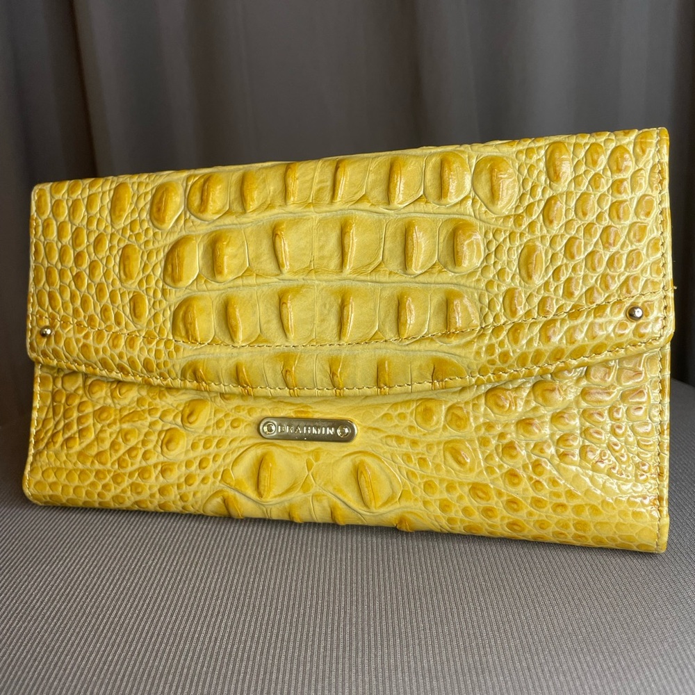 🔆 Brahmin “Brooke” Veronica Wallet — Buttercup Melbourne

The Buttercup Edit